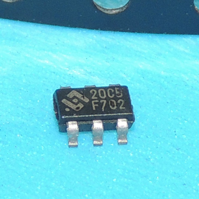 HY2520��̨��꿵�Ƴ�������һ��˫�ڵ�ر���оƬ